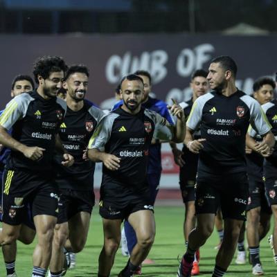 شوبير: الموافقة على طلب الأهلي في كأس مصر.. وتأجيل موعد انضمام اللاعبين للمنتخب